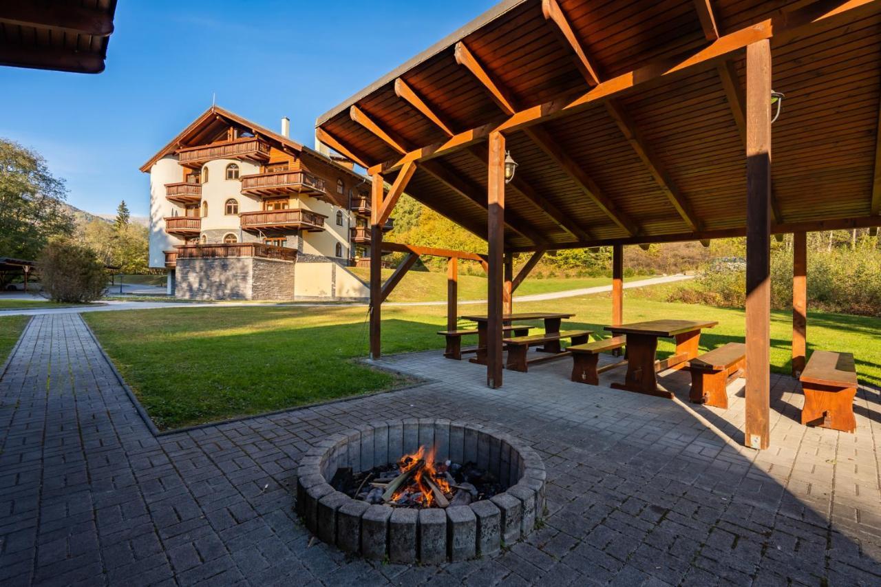 Apartment Amelia Tale, View Of Chopok From Large Terrace, In The Nature Horná Lehota Exterior foto